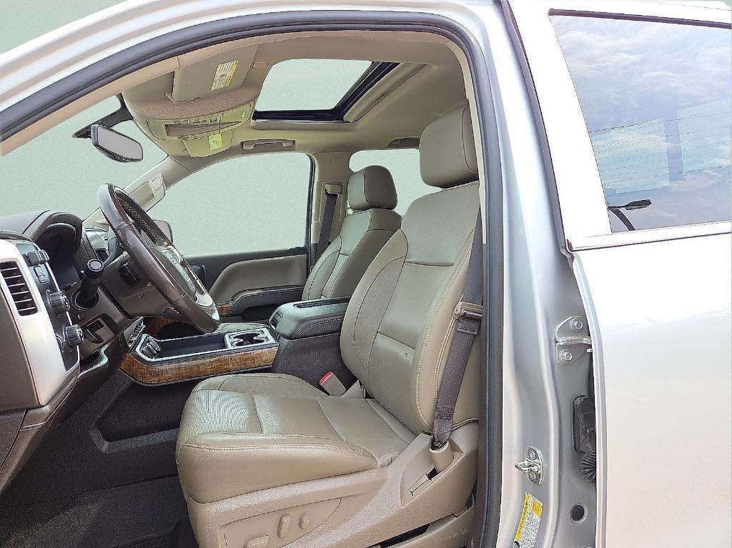used 2018 GMC Sierra 1500 car, priced at $35,591