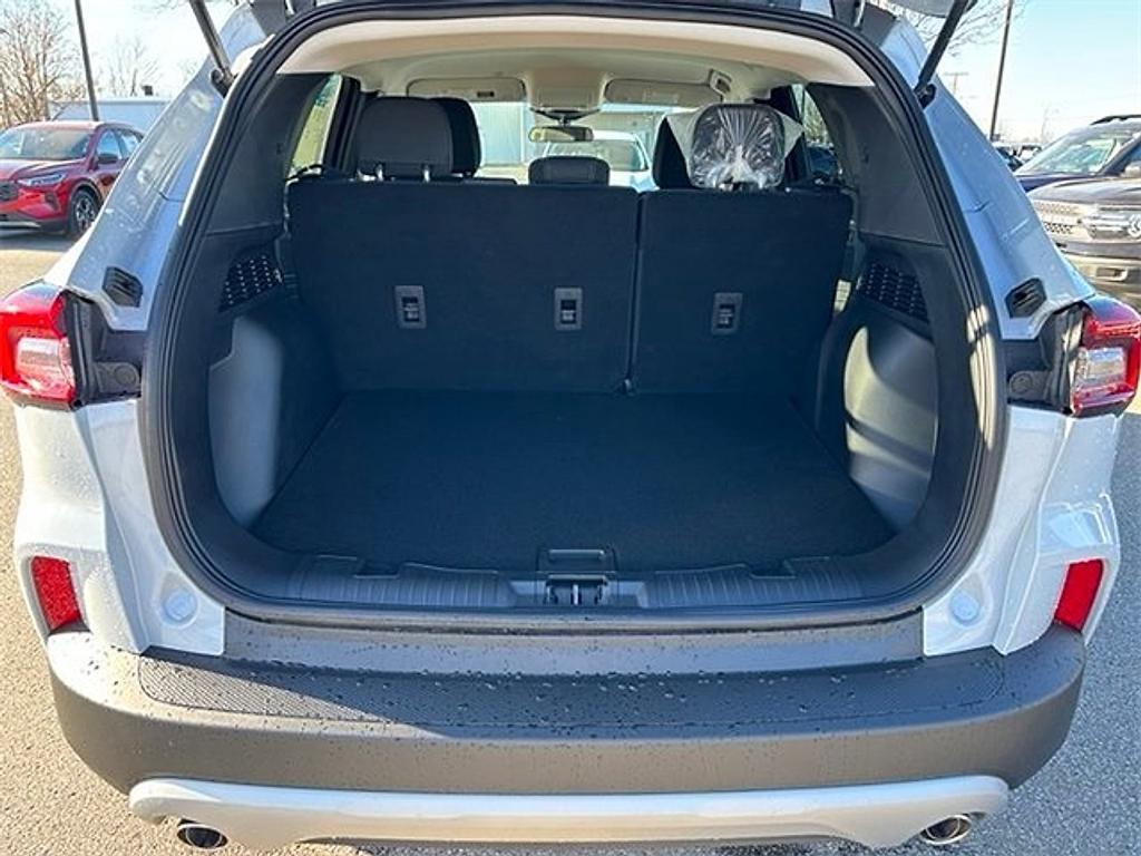 new 2025 Ford Escape car, priced at $25,440