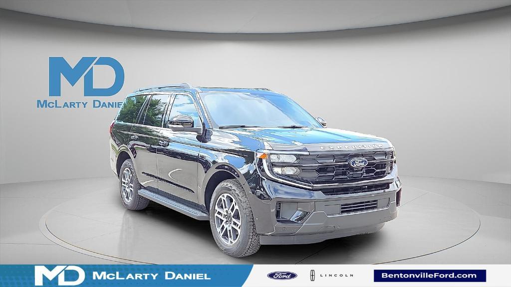 new 2025 Ford Expedition car, priced at $71,370