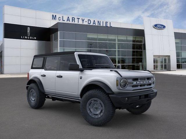 new 2024 Ford Bronco car, priced at $45,707