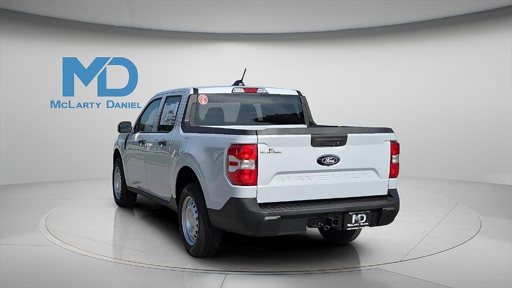 new 2025 Ford Maverick car, priced at $28,086