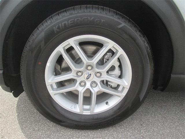 new 2025 Ford Explorer car, priced at $37,212