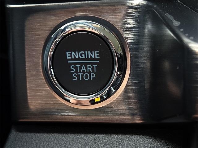 new 2025 Ford F-250 car, priced at $71,858