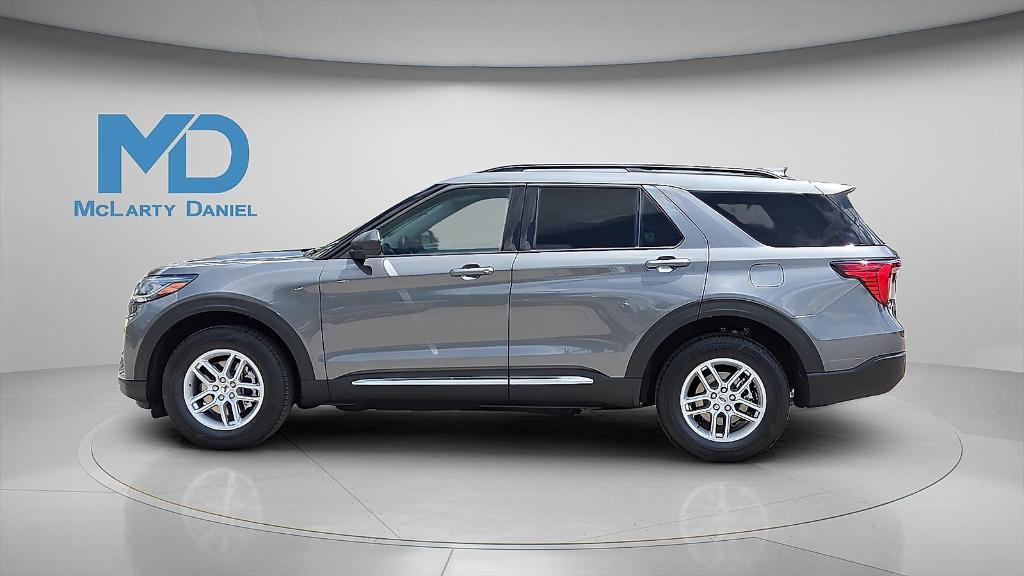 new 2025 Ford Explorer car, priced at $38,231