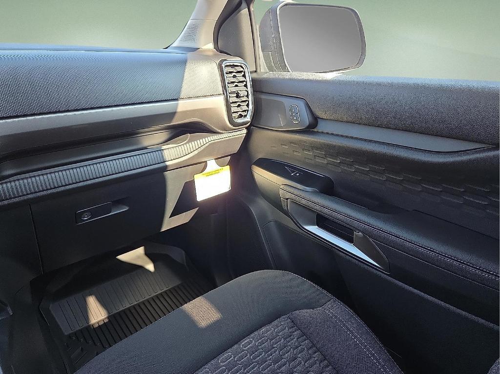 new 2025 Ford Ranger car, priced at $37,948