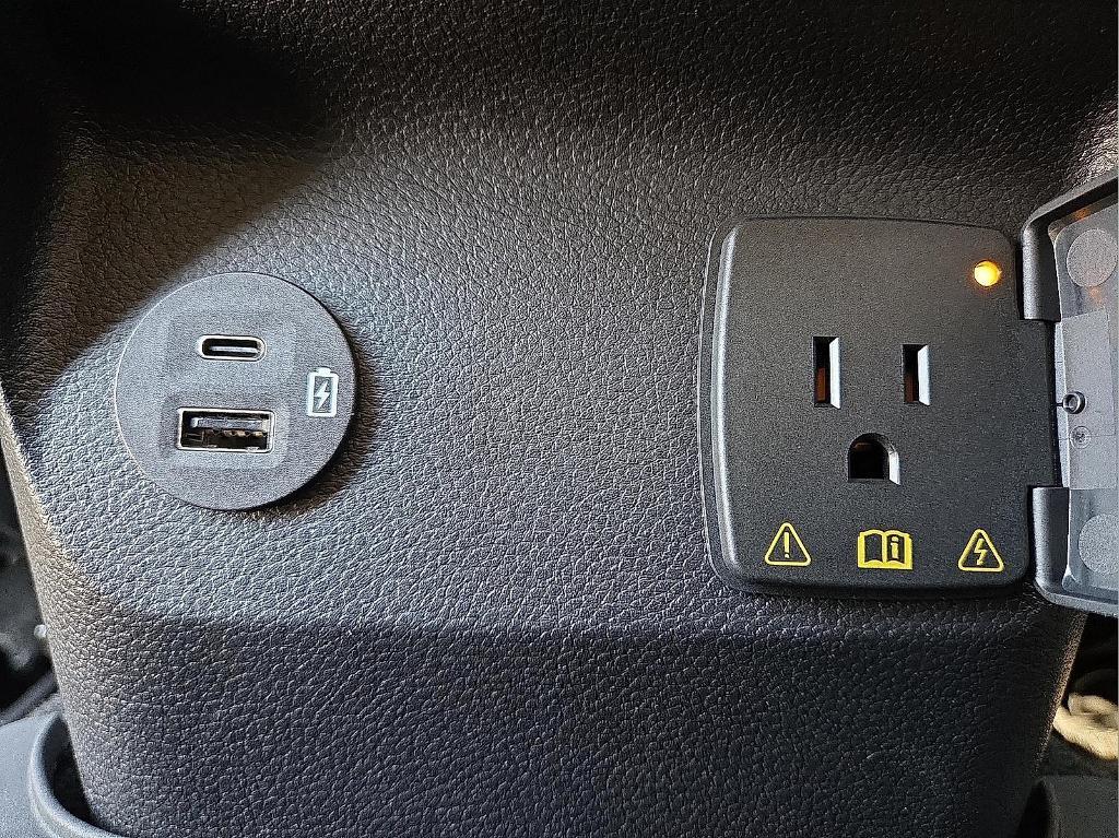 new 2025 Ford Ranger car, priced at $37,948