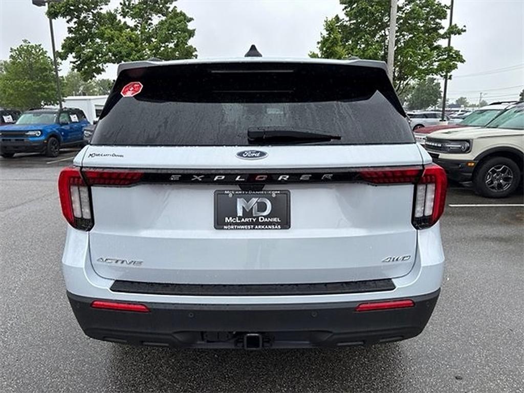 new 2025 Ford Explorer car, priced at $38,667