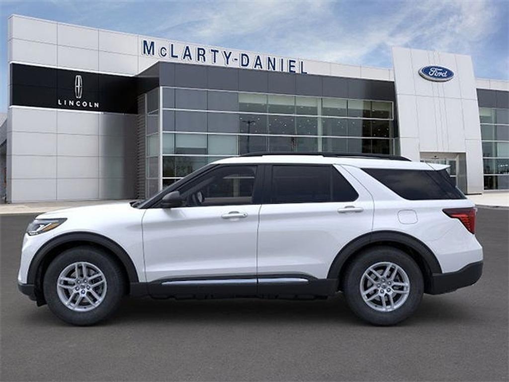 new 2025 Ford Explorer car, priced at $38,667
