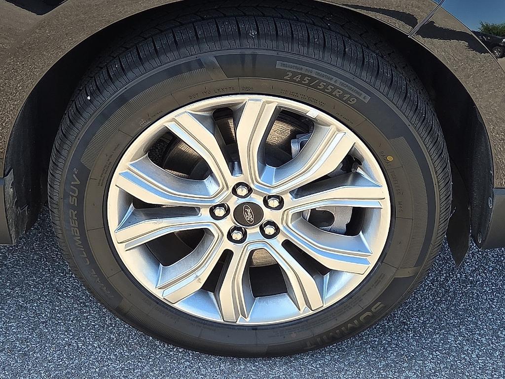 used 2024 Ford Edge car, priced at $28,670
