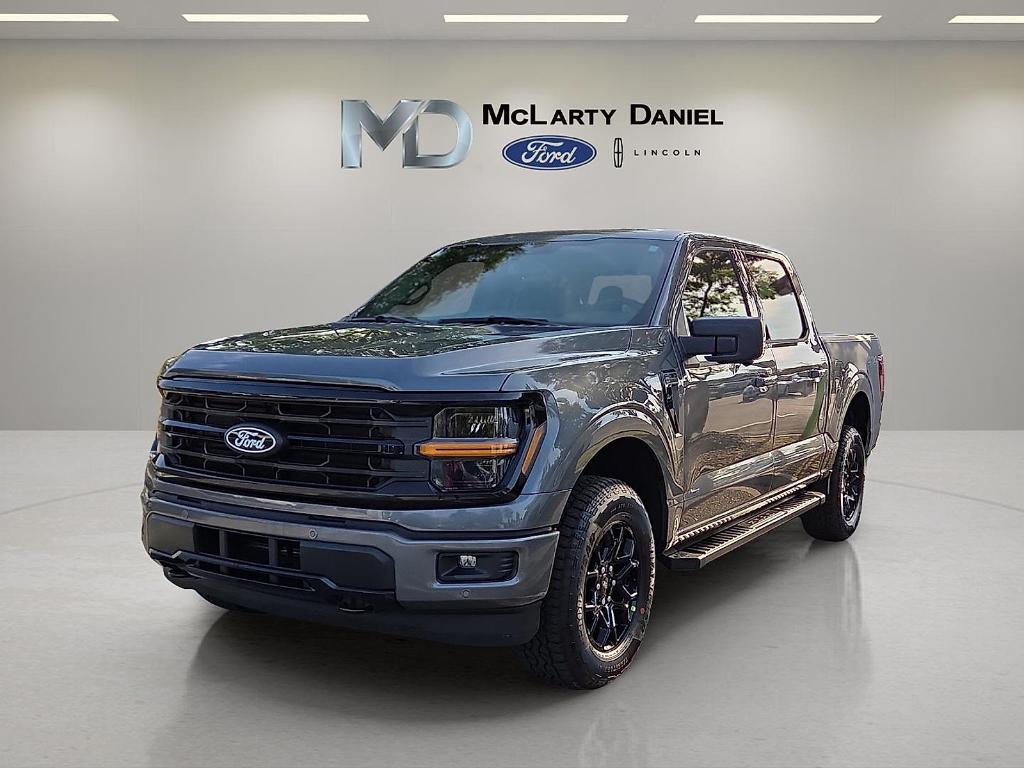 new 2025 Ford F-150 car, priced at $51,301