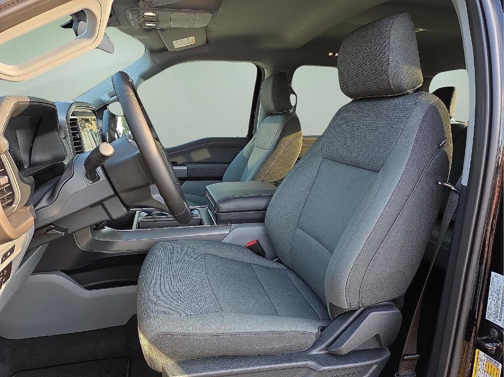 new 2025 Ford F-150 car, priced at $51,301