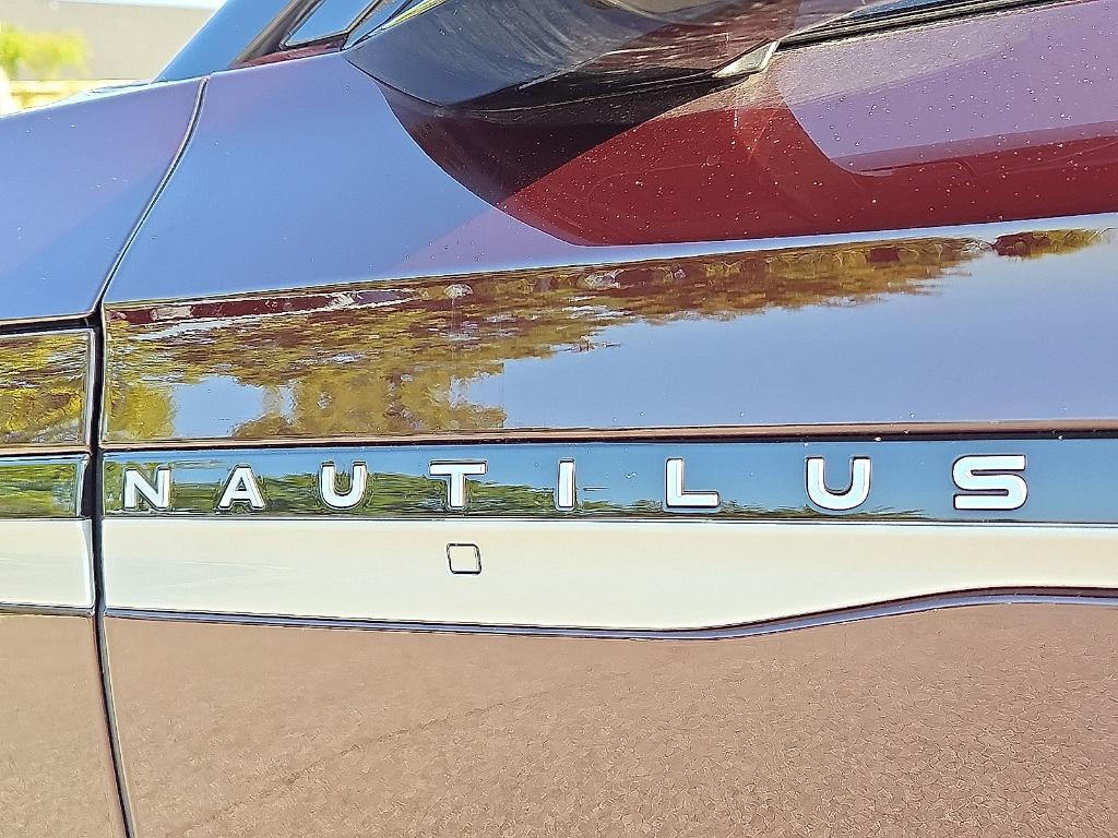 new 2025 Lincoln Nautilus car, priced at $59,198