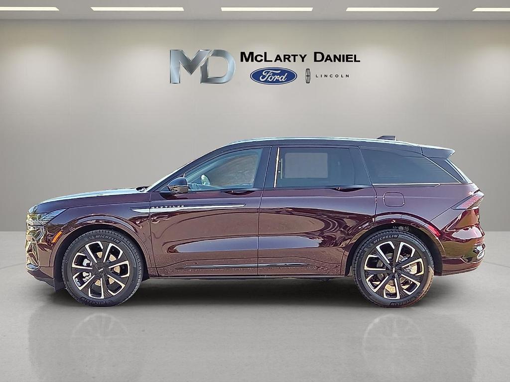 new 2025 Lincoln Nautilus car, priced at $59,198