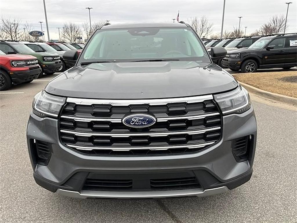 new 2025 Ford Explorer car, priced at $34,952
