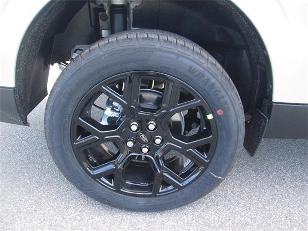 new 2025 Ford Maverick car, priced at $36,227