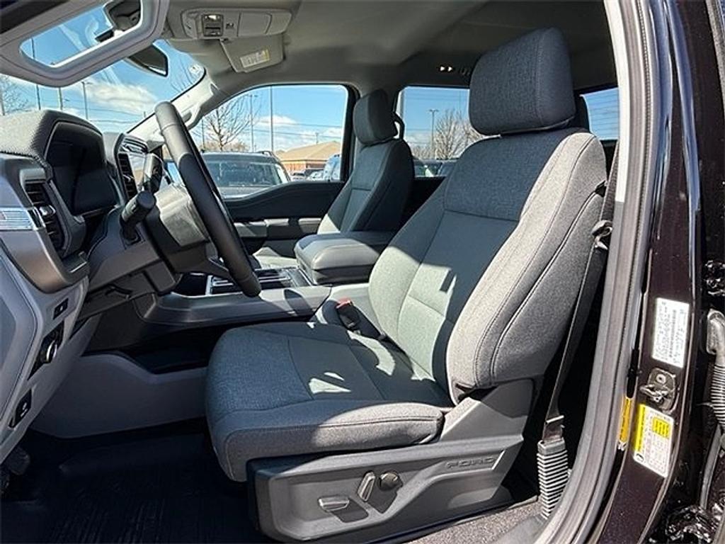 new 2025 Ford F-150 car, priced at $49,754