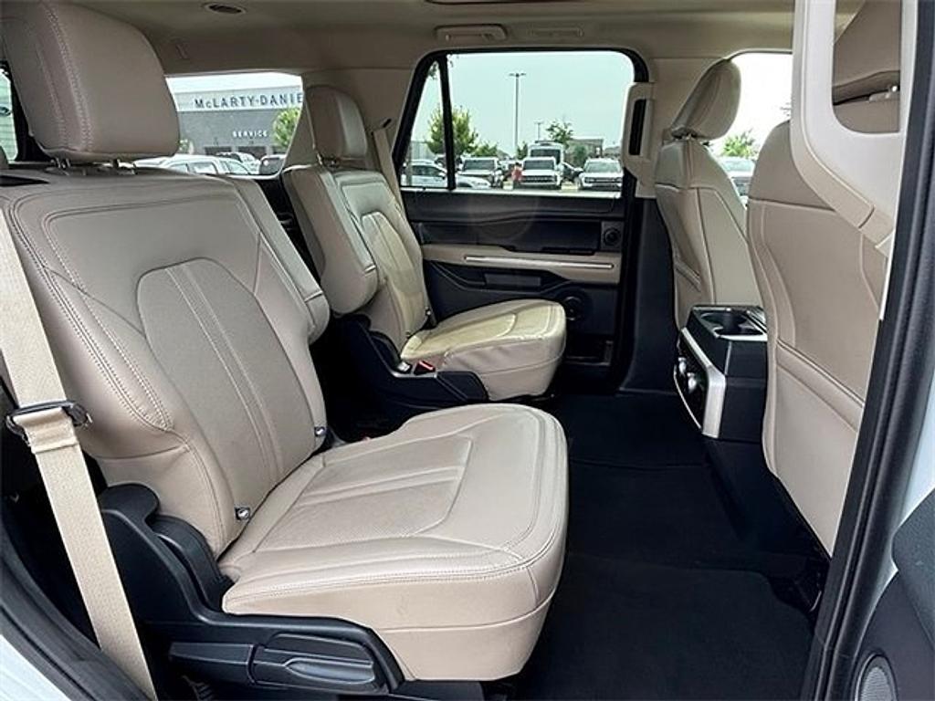 used 2024 Ford Expedition car, priced at $53,788