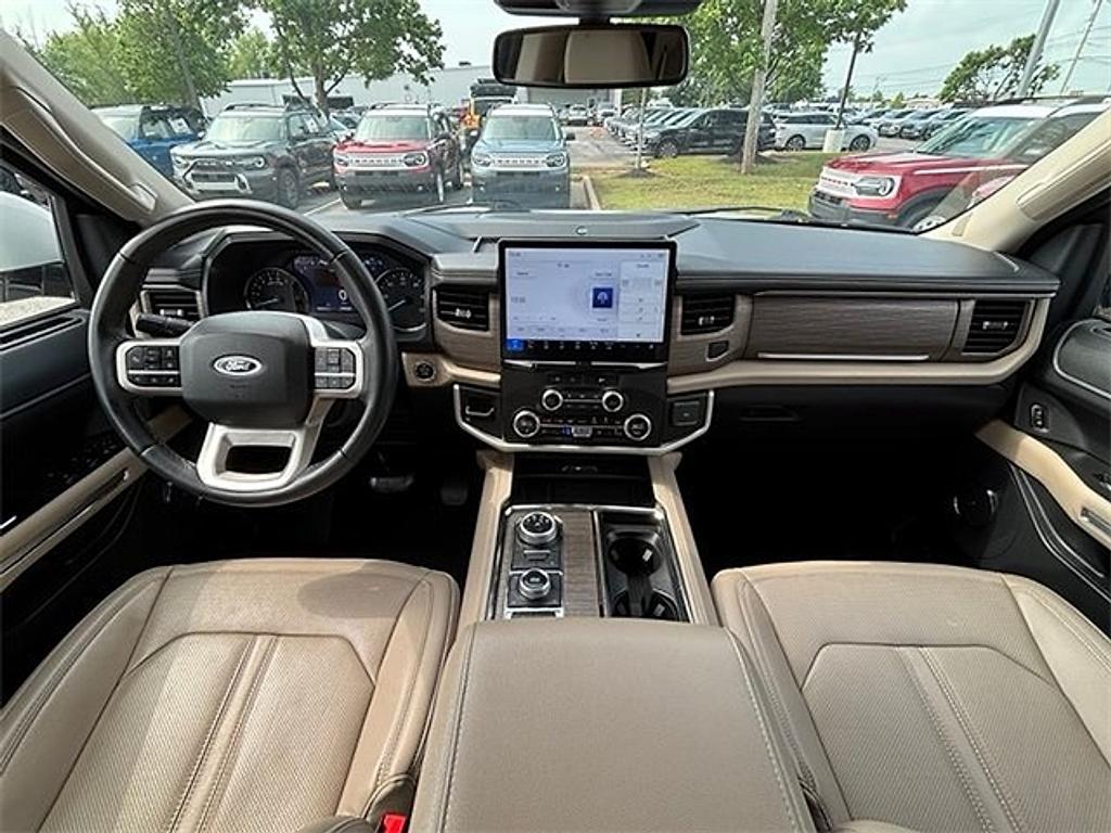 used 2024 Ford Expedition car, priced at $53,788