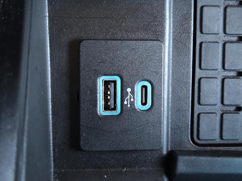 used 2024 Ford Expedition car, priced at $47,389