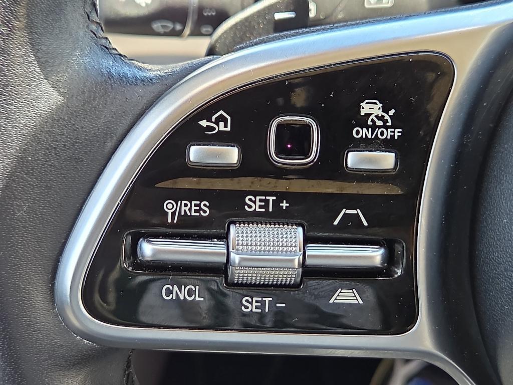 used 2020 Mercedes-Benz GLC 350e car, priced at $29,409
