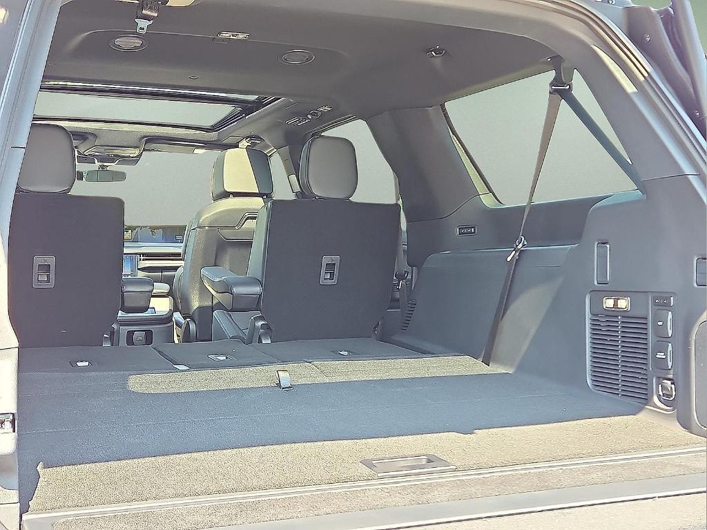 new 2025 Lincoln Navigator L car, priced at $106,008