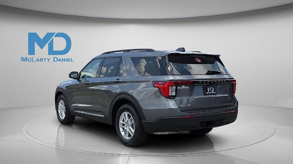 new 2025 Ford Explorer car, priced at $36,998