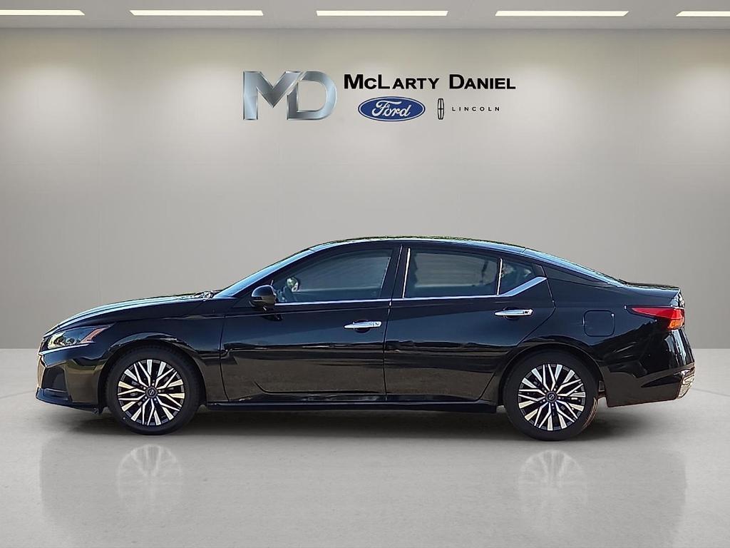 used 2023 Nissan Altima car, priced at $18,687