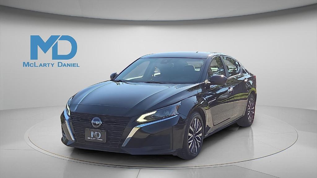 used 2023 Nissan Altima car, priced at $19,995