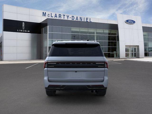 new 2025 Lincoln Navigator car, priced at $105,925
