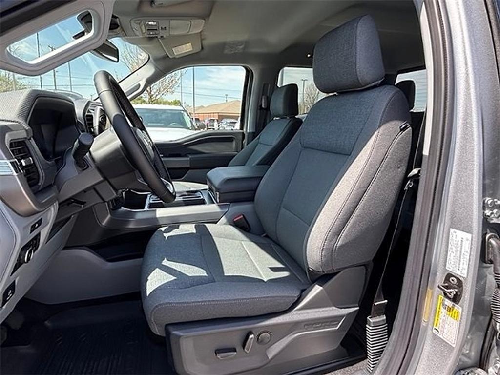 new 2025 Ford F-150 car, priced at $49,754