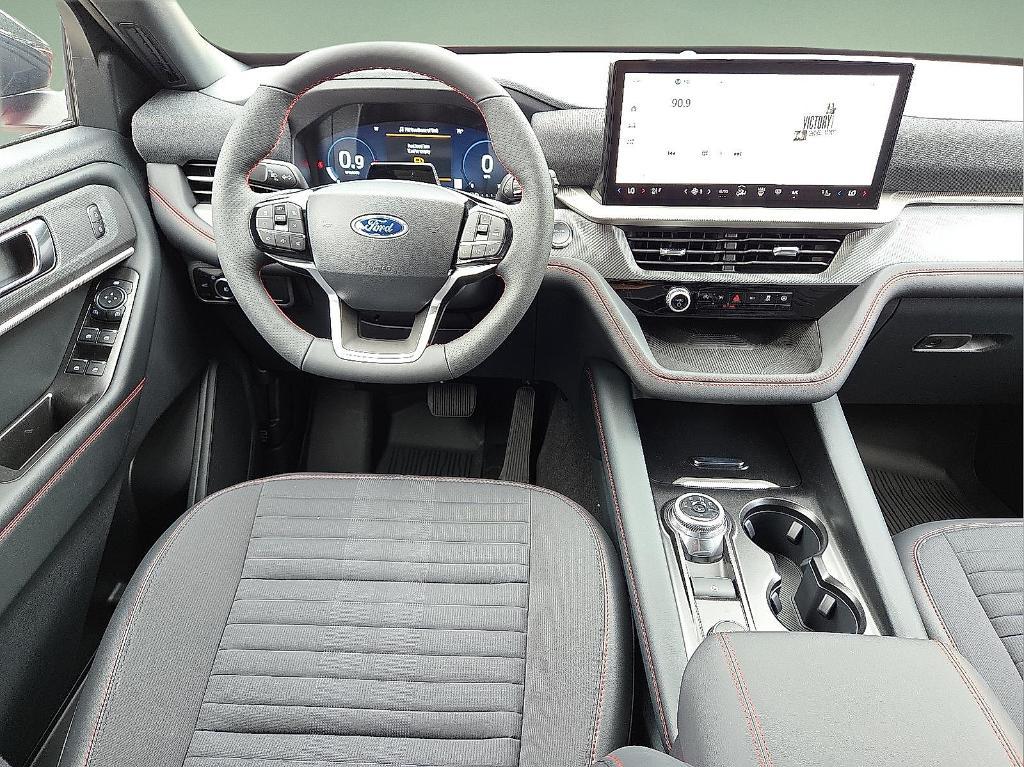 new 2025 Ford Explorer car, priced at $44,277