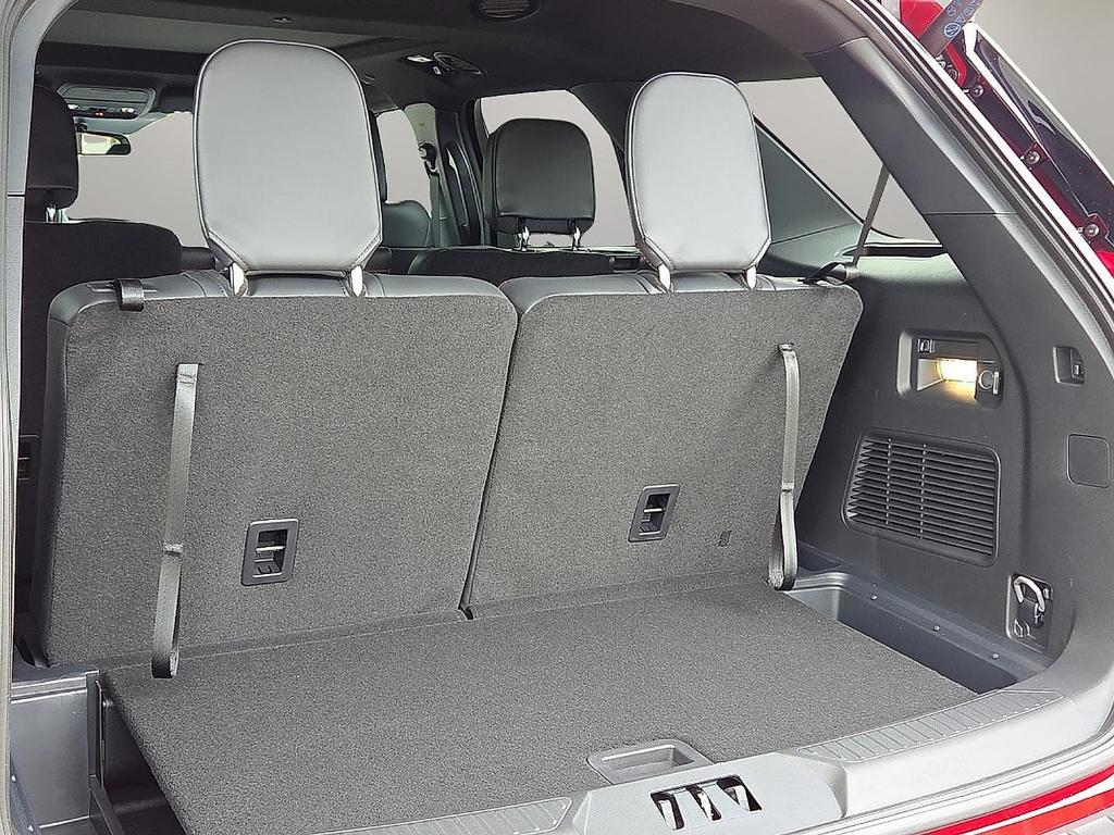 new 2025 Ford Explorer car, priced at $44,277