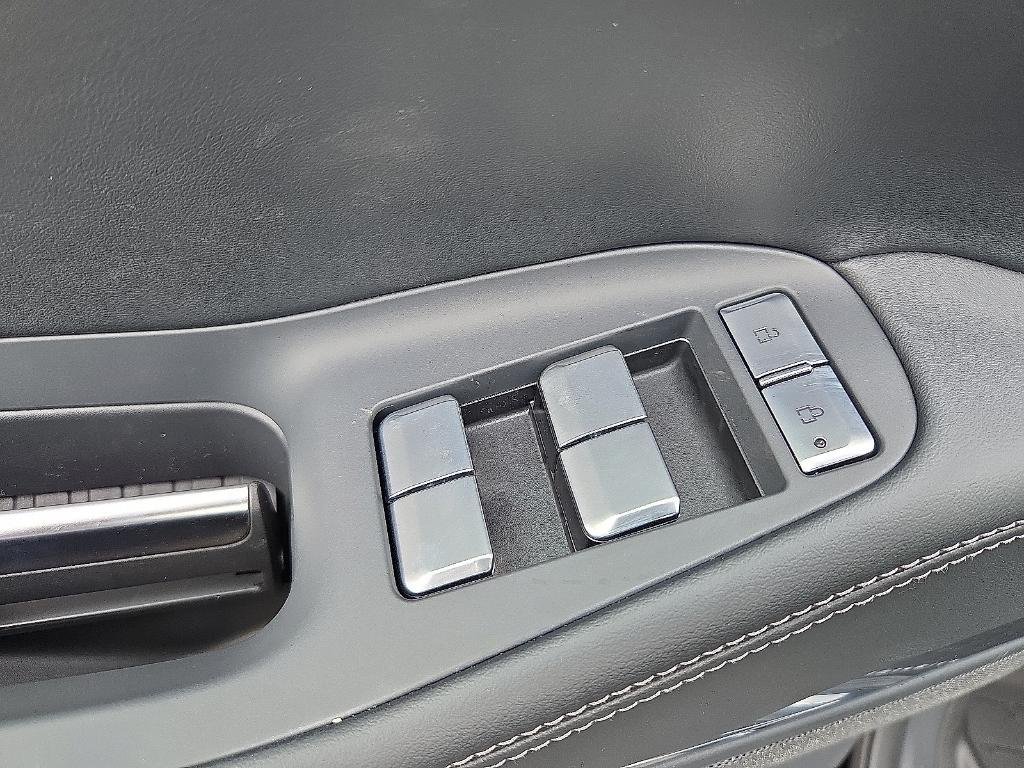 new 2025 Lincoln Navigator car, priced at $106,580