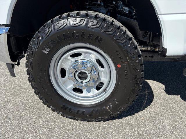 new 2025 Ford F-250 car, priced at $49,870