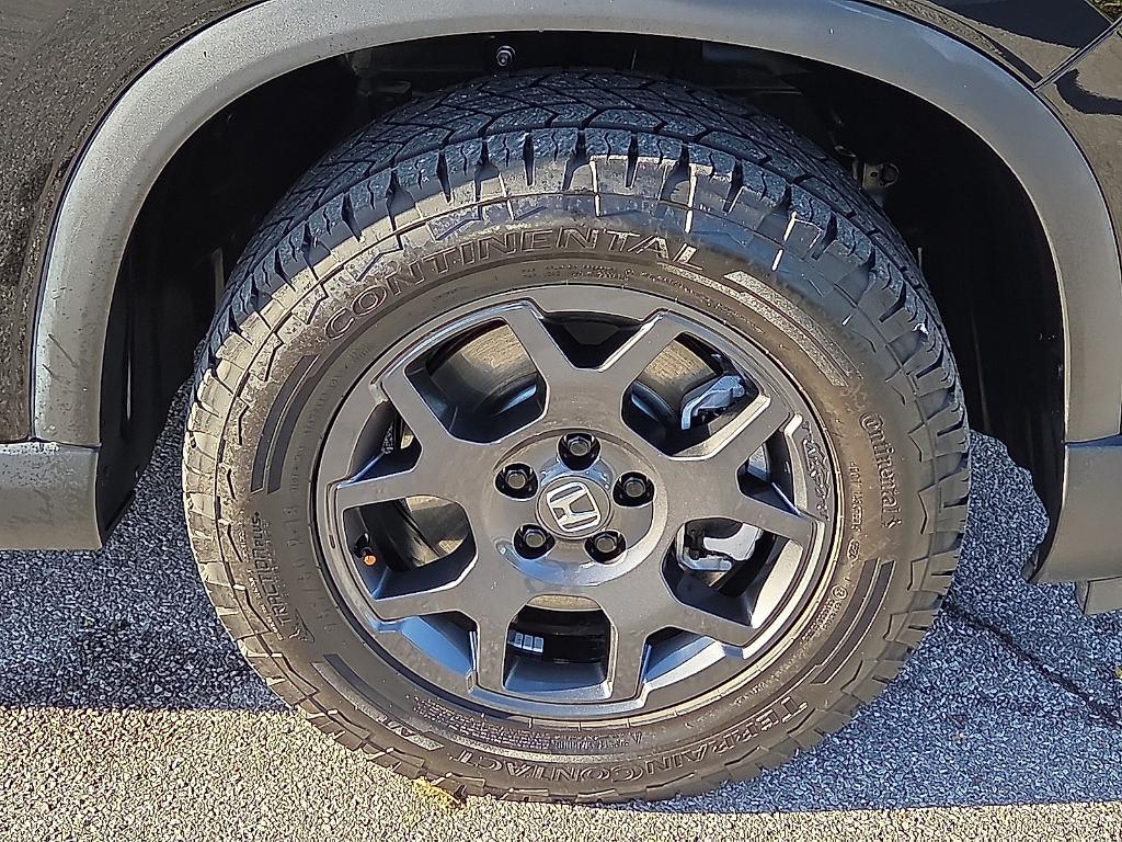 used 2024 Honda Pilot car, priced at $40,495