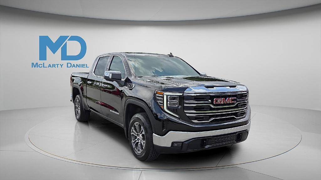 used 2025 GMC Sierra 1500 car, priced at $51,617