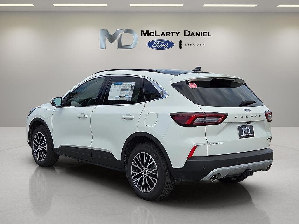 new 2025 Ford Escape car, priced at $30,083