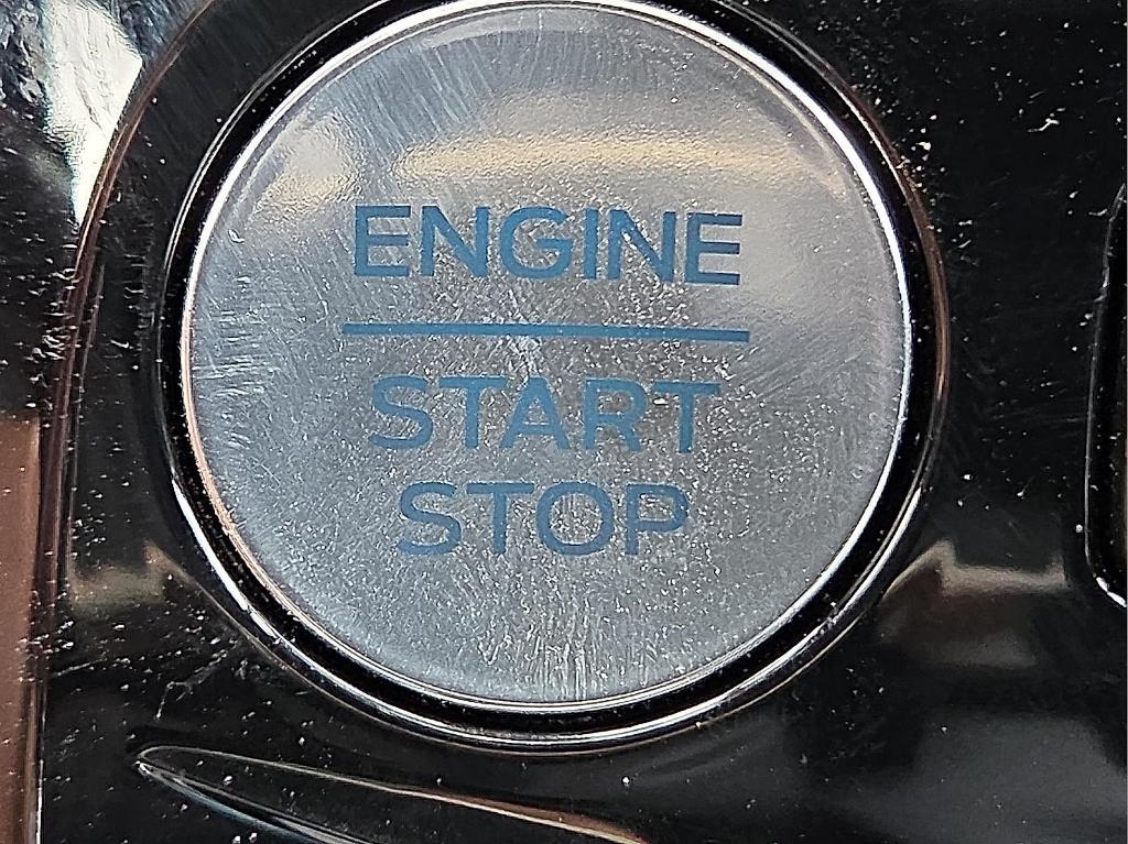new 2025 Ford Escape car, priced at $30,083