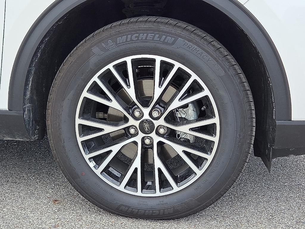 new 2025 Ford Escape car, priced at $30,083