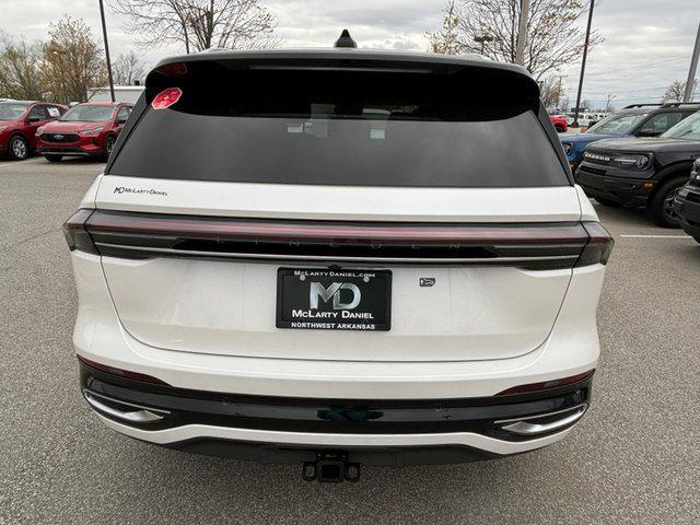 new 2025 Lincoln Nautilus car, priced at $63,270