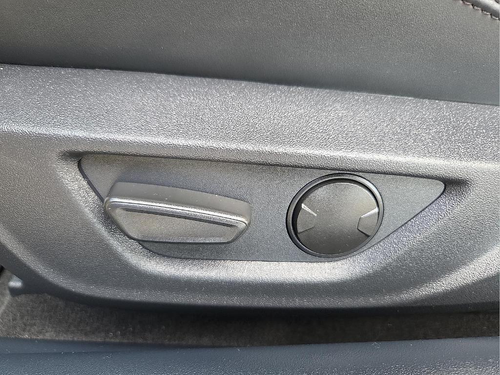 used 2024 Ford Mustang car, priced at $32,285