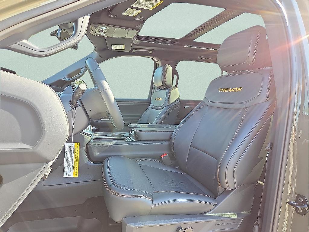 new 2025 Ford Expedition car, priced at $82,241