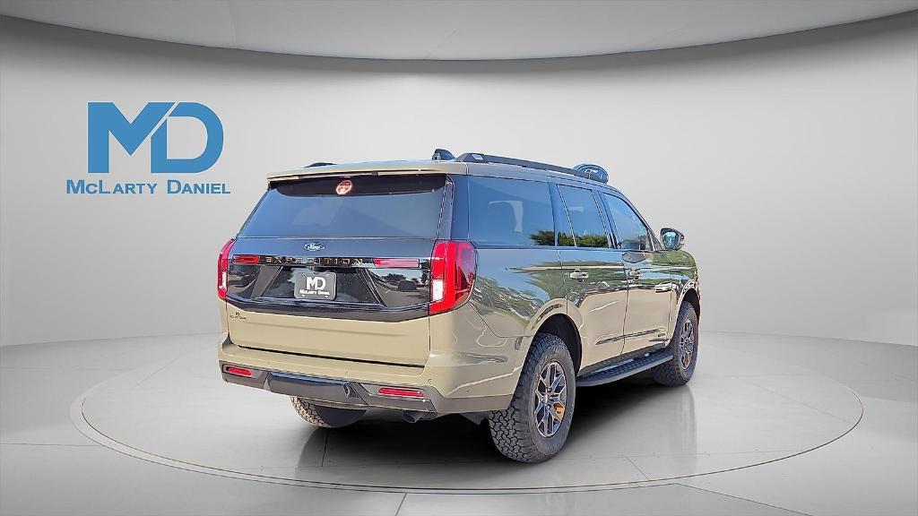 new 2025 Ford Expedition car, priced at $82,241