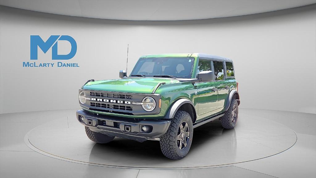 new 2025 Ford Bronco car, priced at $45,651