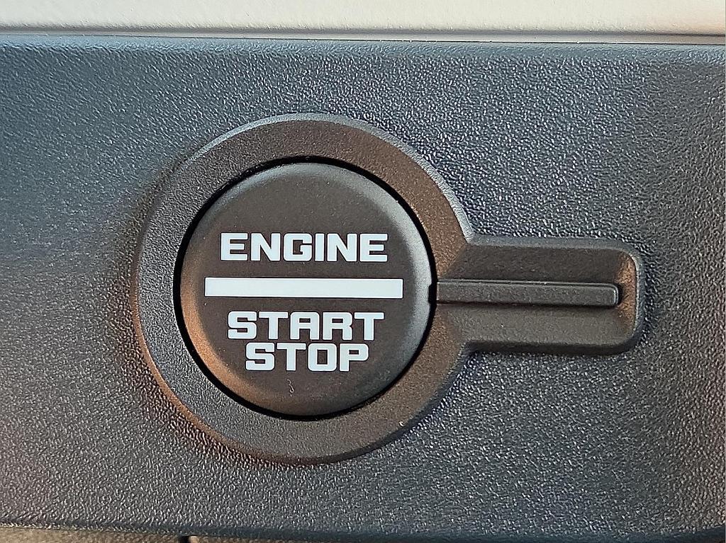 new 2025 Ford Bronco car, priced at $50,412