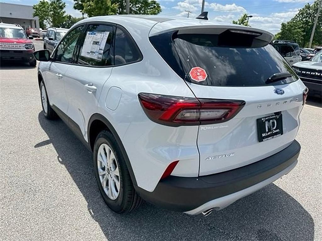 new 2025 Ford Escape car, priced at $28,609