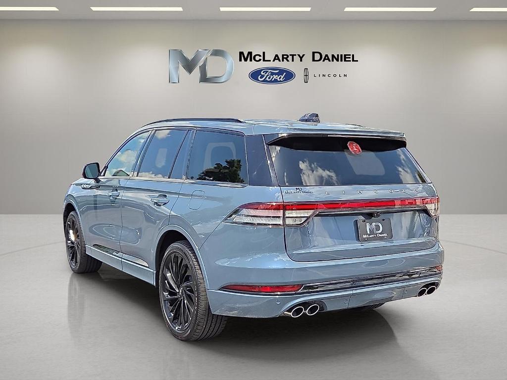new 2025 Lincoln Aviator car, priced at $69,557