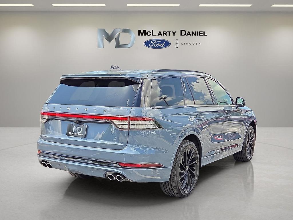 new 2025 Lincoln Aviator car, priced at $69,557