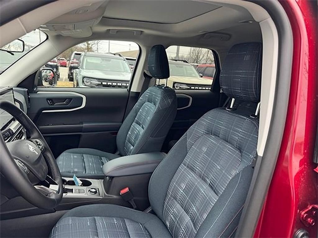 new 2025 Ford Bronco Sport car, priced at $33,438