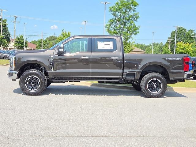 new 2025 Ford F-250 car, priced at $72,328